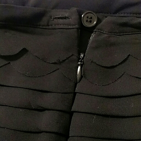 Studio M Black Mini Skirt With Scalloped Ruffle Detail Size M - Picture 3 of 7